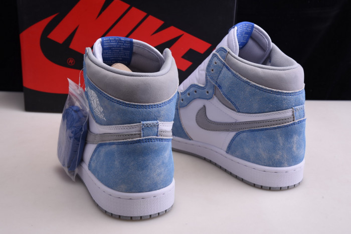 air jordan 1 high og hyper royal 555088-402