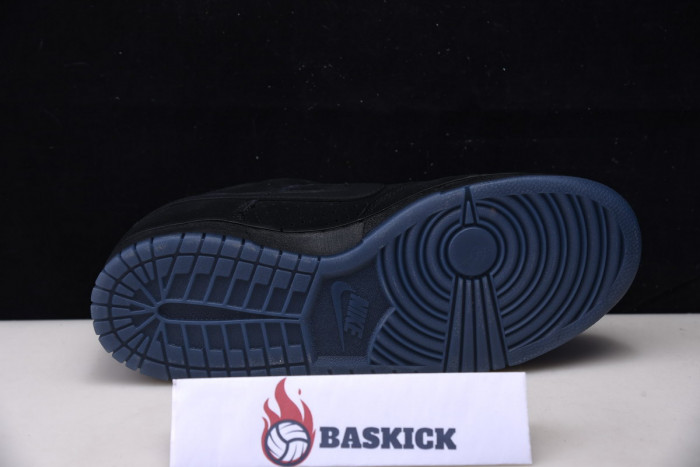 undefeated x nike dunk low do9329-001