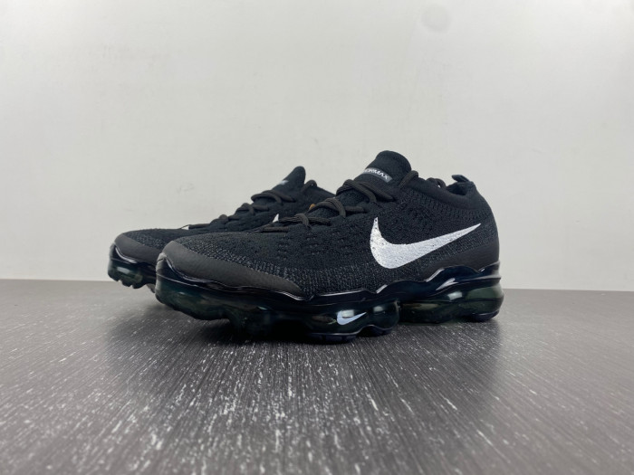 nike air vapormax 2023 flyknit black white dv6840-002