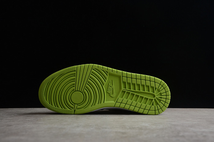 jordan 1 low snakeskin vivid green dx4446-301