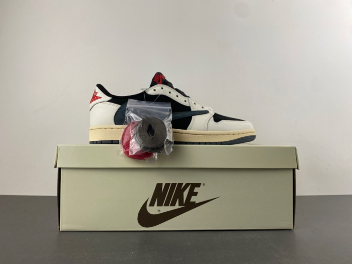 TRAVIS SCOTT X AIR JORDAN 1 LOW OG DZ4137-700