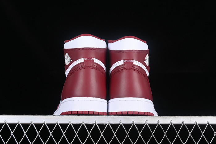 air jordan 1 high og team red dz5485-160