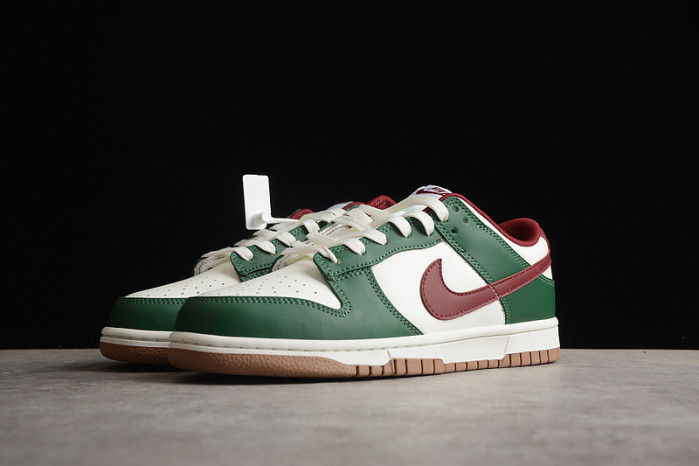 nike dunk low “gorge green” fb7160-161