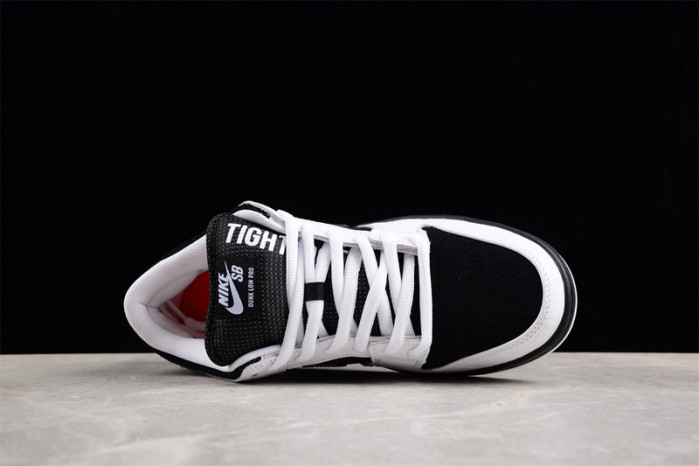 tightbooth x nike sb dunk low fd2629-100