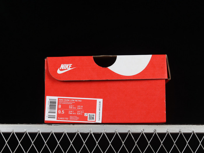 nike dunk low “glow in the dark” fj4610-702