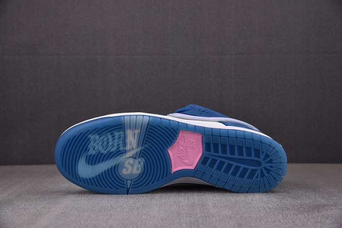 born x raised x nike sb dunk low fn7819-400