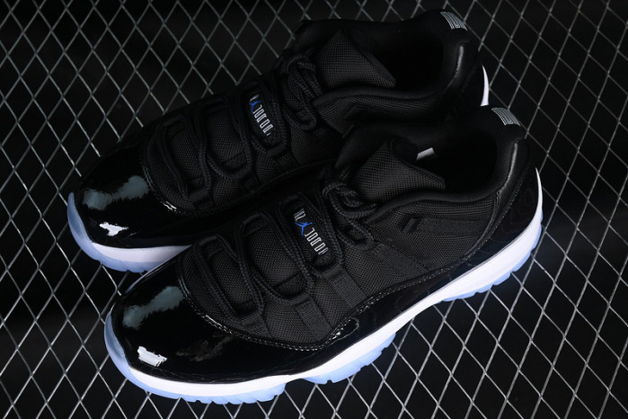 air jordan 11 “space jam" fv5104-004
