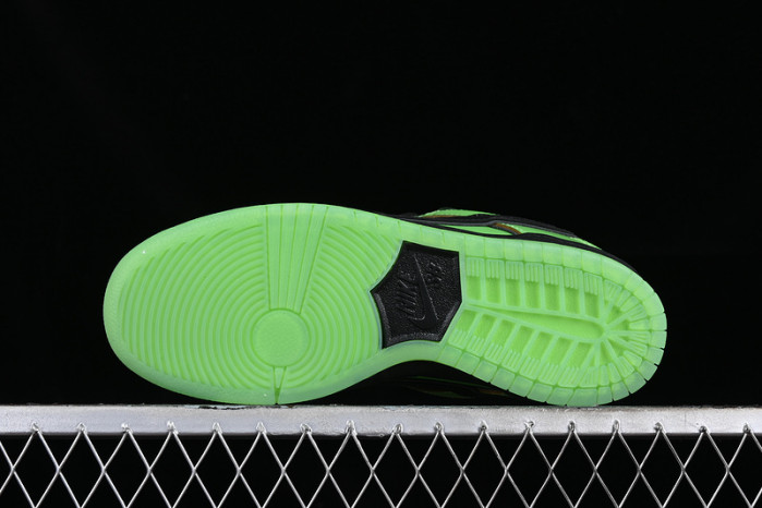 powerpuff girls nike sb dunk low "buttercup" fz8319-300