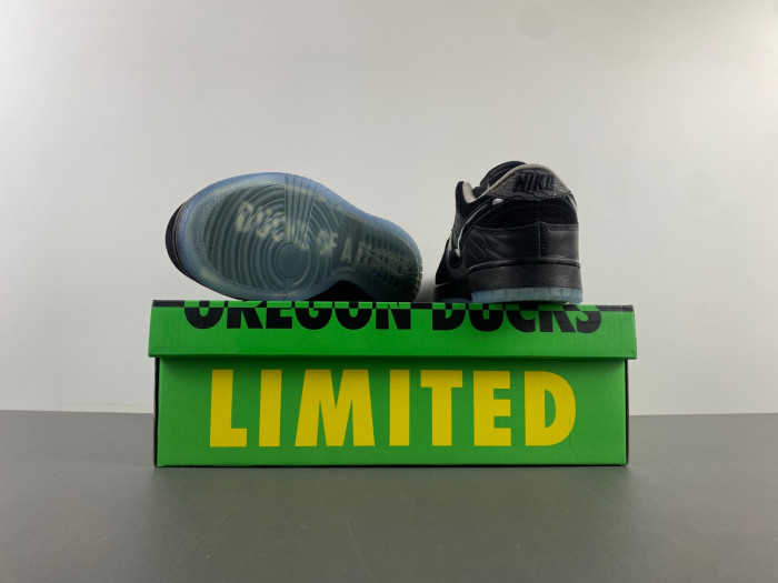 NIKE DUNK LOW BLACK WHAT THE DUCK ALTERNATE HV1470-001