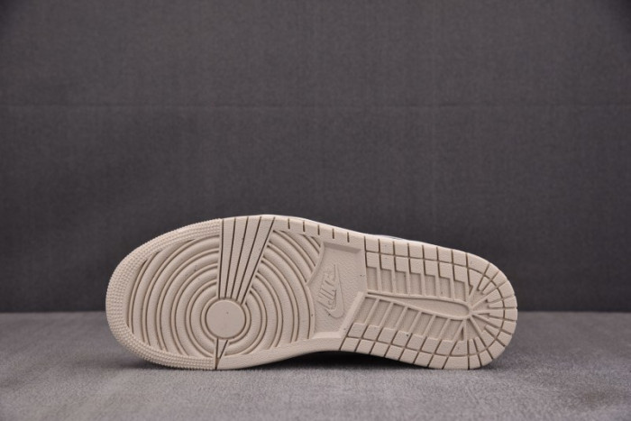 Air Jordan 1 Low SE Medium Olive Sail HV4089-201