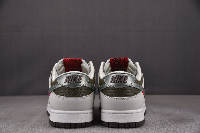 NIKE DUNK LOW YEAR OF THE SNAKE HV5980-231