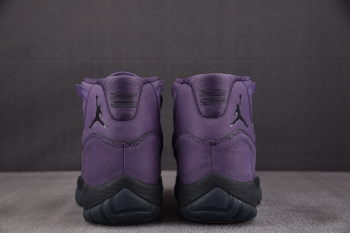 Air Jordan 11 “Las Vegas” IO8961-553