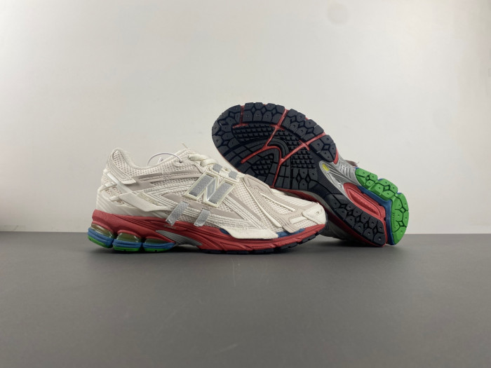 NEW BALANCE 1906A SEA SALT ASTRO DUST M1906AB