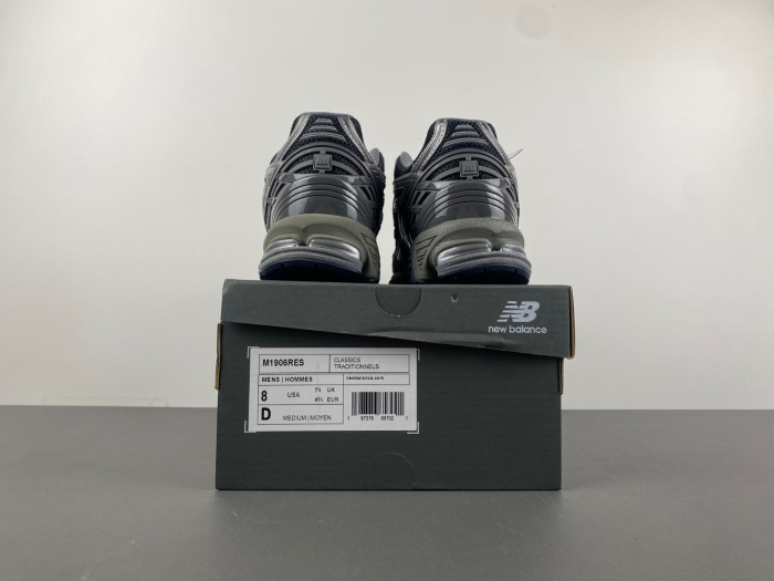 NEW BALANCE 1906R PHANTOM DARK GREY METALLIC SILVER M1906RES