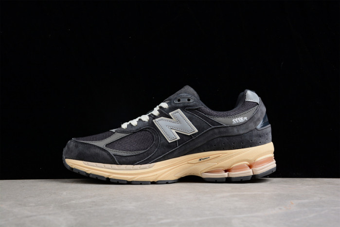 new balance 2002r black dark grey - m2002rho