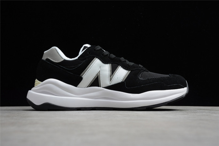 new balance 57/40 team black - m5740cb