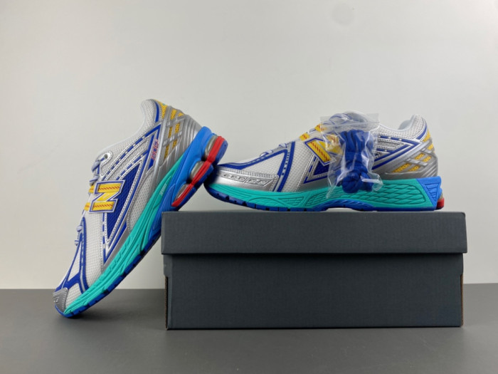 NEW BALANCE 1906R DTLR MOON SIGN U1906RMS