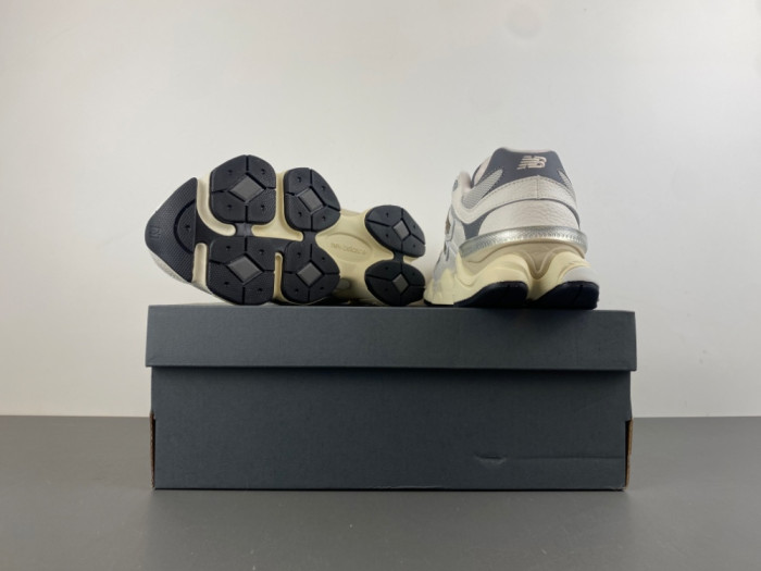 New Balance 9060 Sea Salt Castlerock - U9060AGA