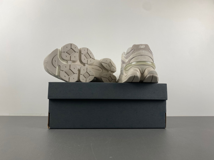 NEW BALANCE 9060 GREY MOONBEAM U9060MM