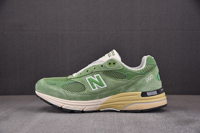 new balance 993 miusa teddy santis chive men''s u993gw